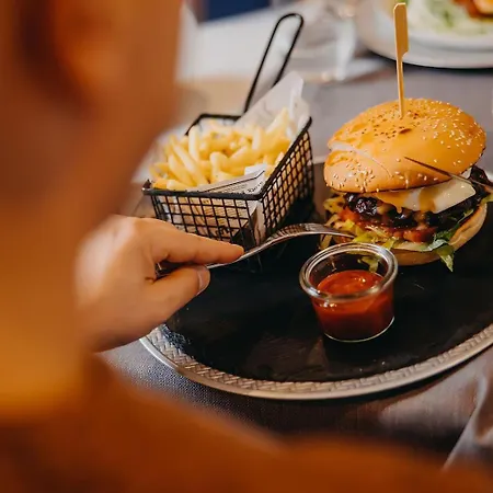 Отель Mountain 5* 5*