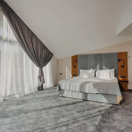 Szálloda Mountain 5* Karpacz