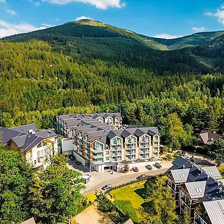 Mountain 5* Szálloda Karpacz