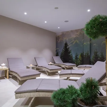 Mountain 5* Szálloda